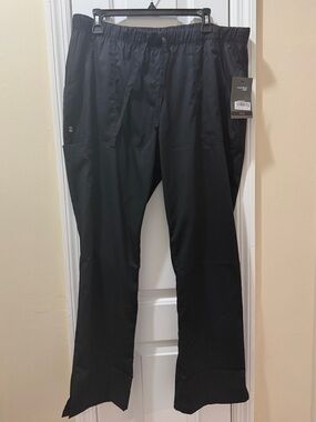 NWT Matrix by maevn Black Straight-Leg Petite Scrub Pants with Drawstring Waist